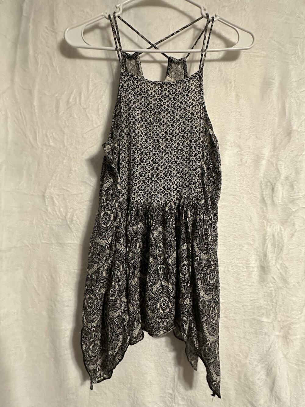 Abercrombie & Fitch Sleeveless Handkerchief Hem Tunic Blouse